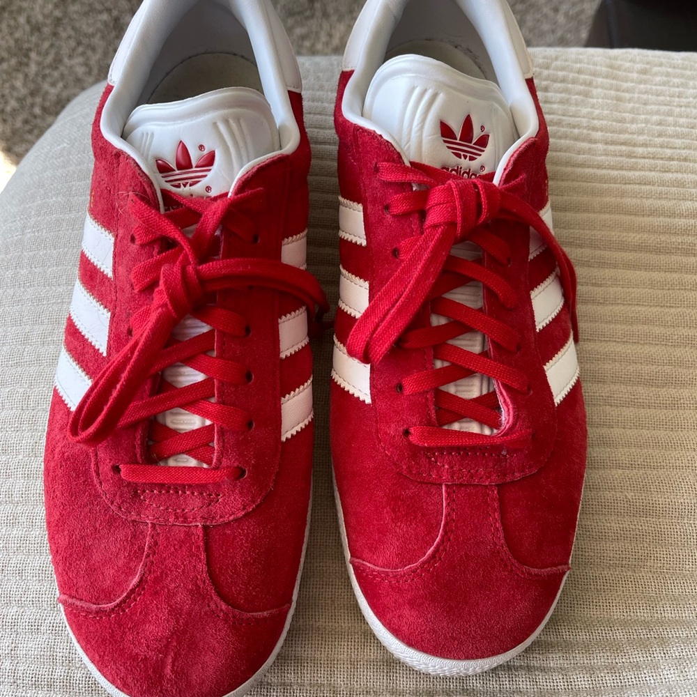 ADIDAS Men’s Scarlet Gazelle sneakers